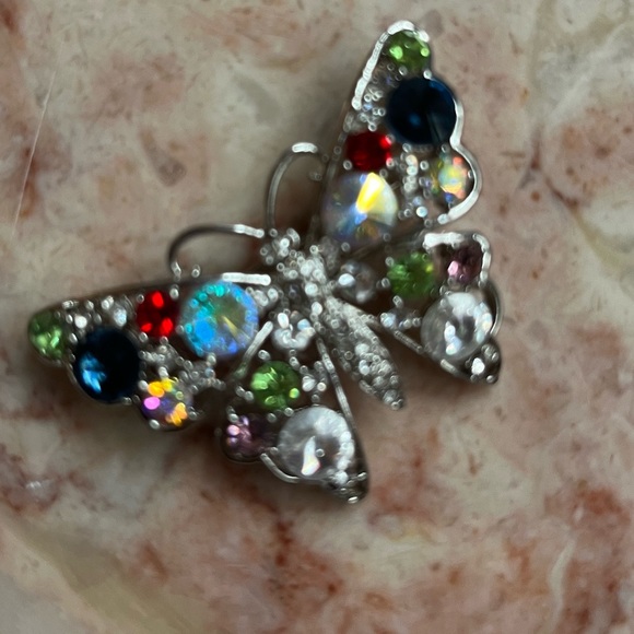 Vintage butterfly rhinestone pin - Picture 3 of 3